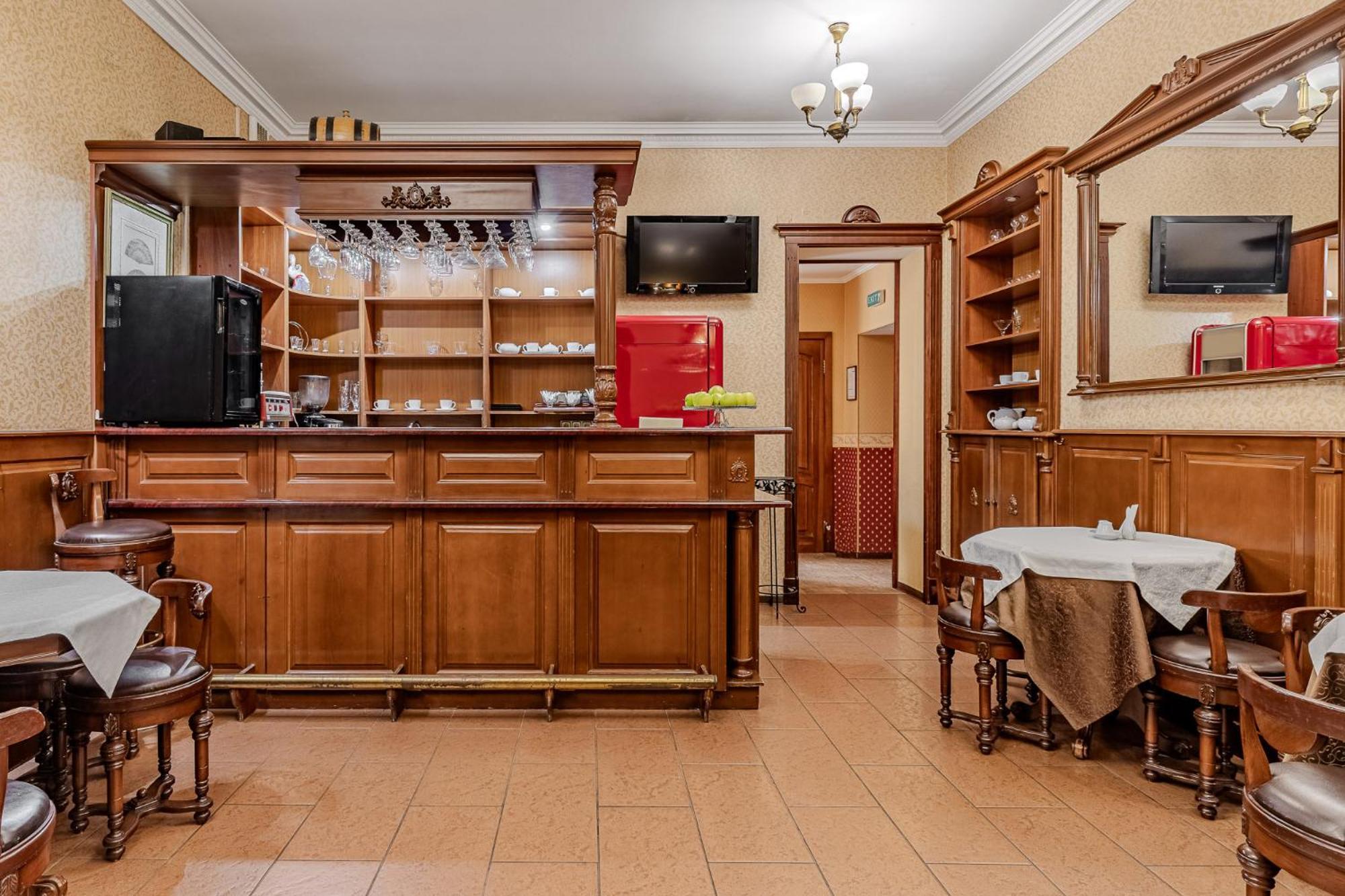 Отель джинтама галерея 3*