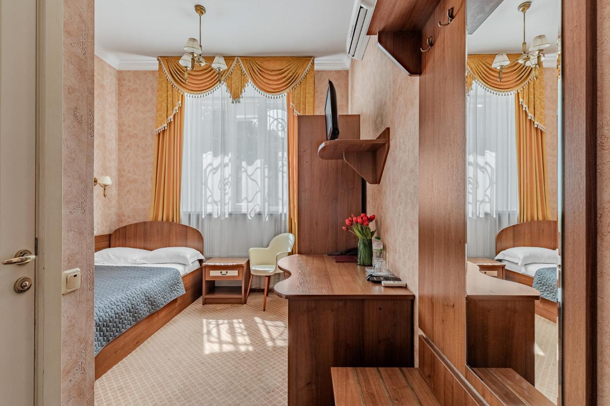 джинтама галерея 3* Киев